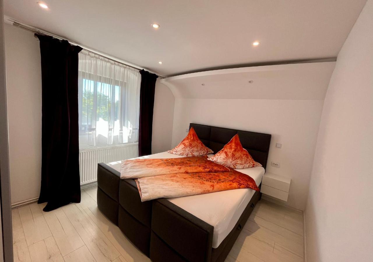 Ferien- Und Businesswohnung Relax Im Ersten Stock Sonnen Exterior foto
